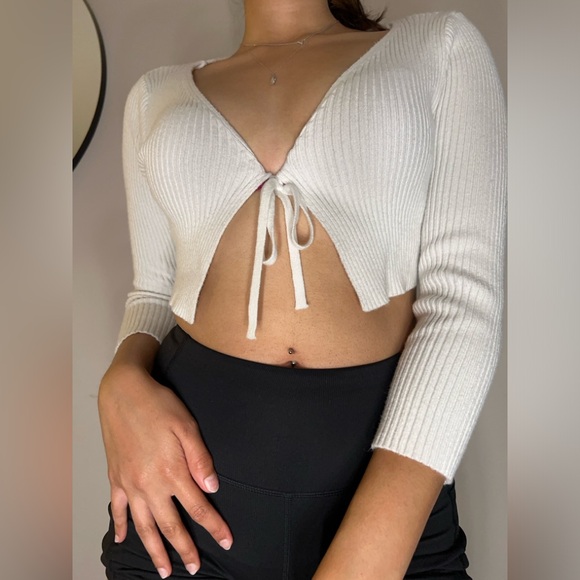 Cute ribbed tie up cardigan crop top - Picture 1 of 3
